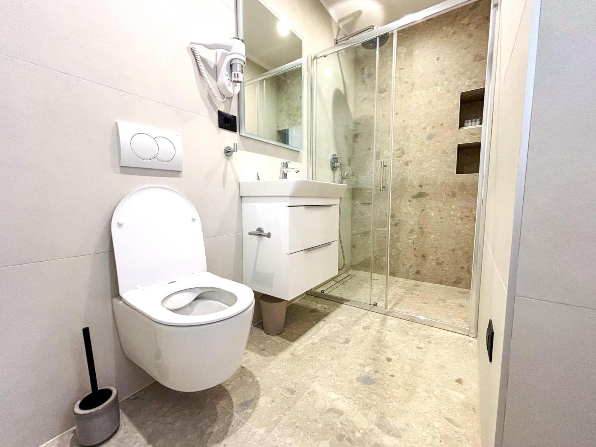 Marthinis Luxury Suites Split Exterior photo